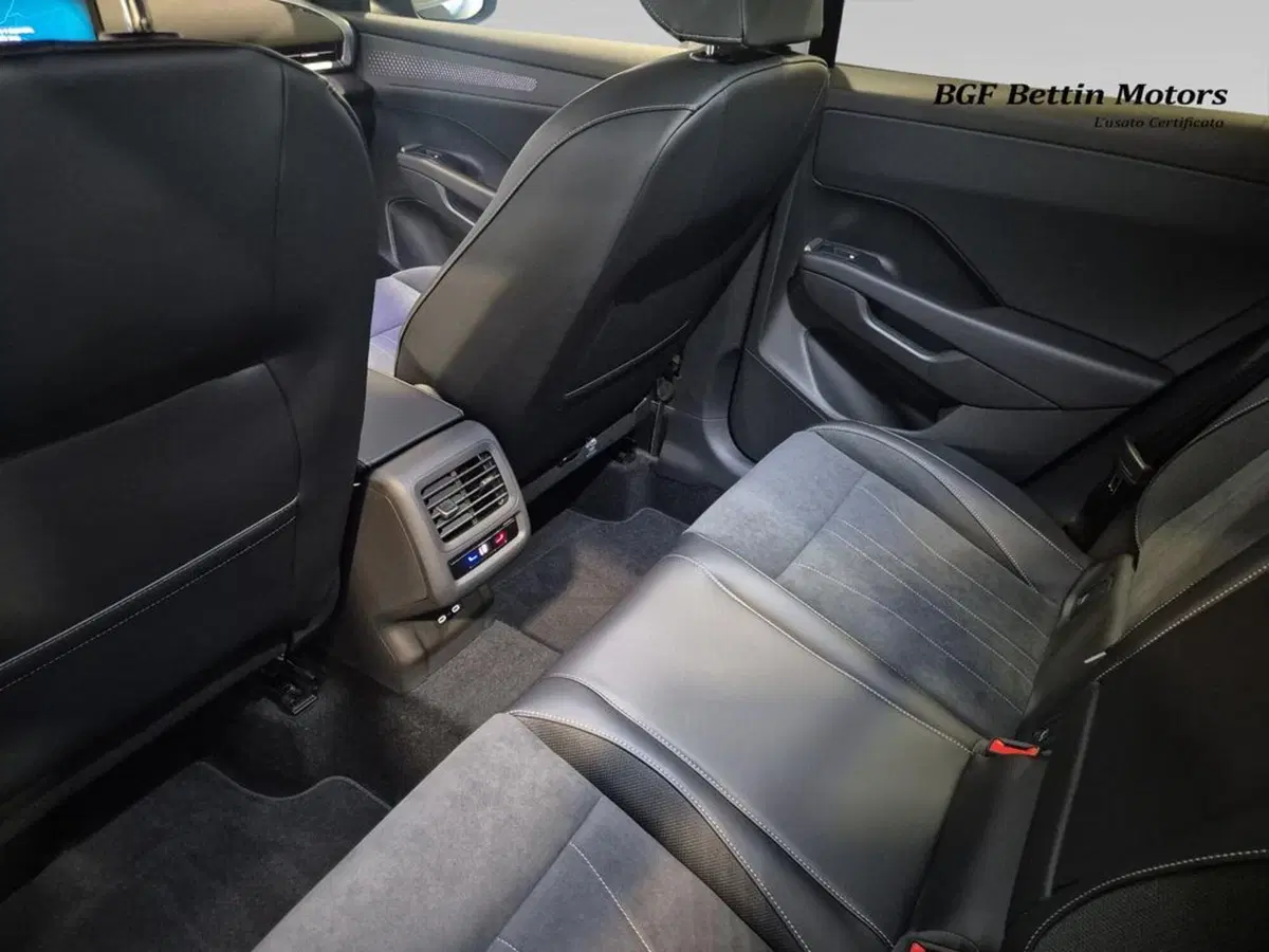 Volkswagen T-Roc nuova a Padova (14)