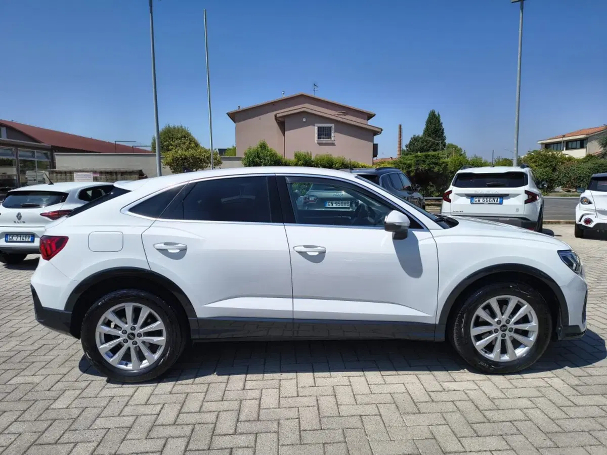 Audi Q3 Sportback usata a Firenze (6)