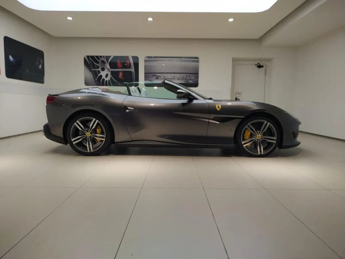 Ferrari Portofino Spider usata a Perugia (4)