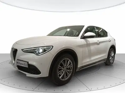 Alfa Romeo Stelvio Stelvio 2.2 Turbodiesel 160 CV AT8 RWD Super Business del 2021 usata a Grottammare