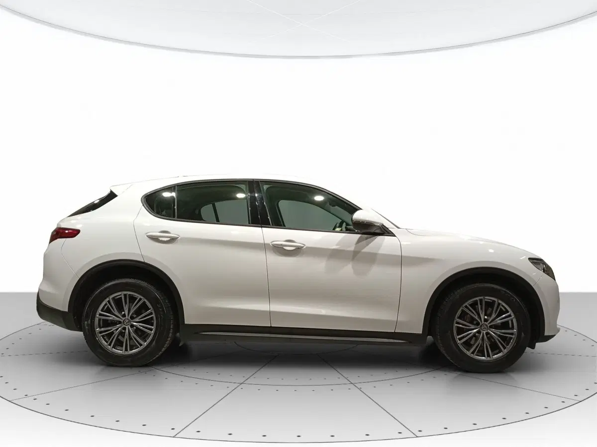 Alfa Romeo Stelvio usata a Ascoli Piceno (5)