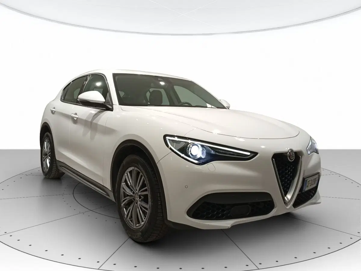 Alfa Romeo Stelvio usata a Ascoli Piceno (6)