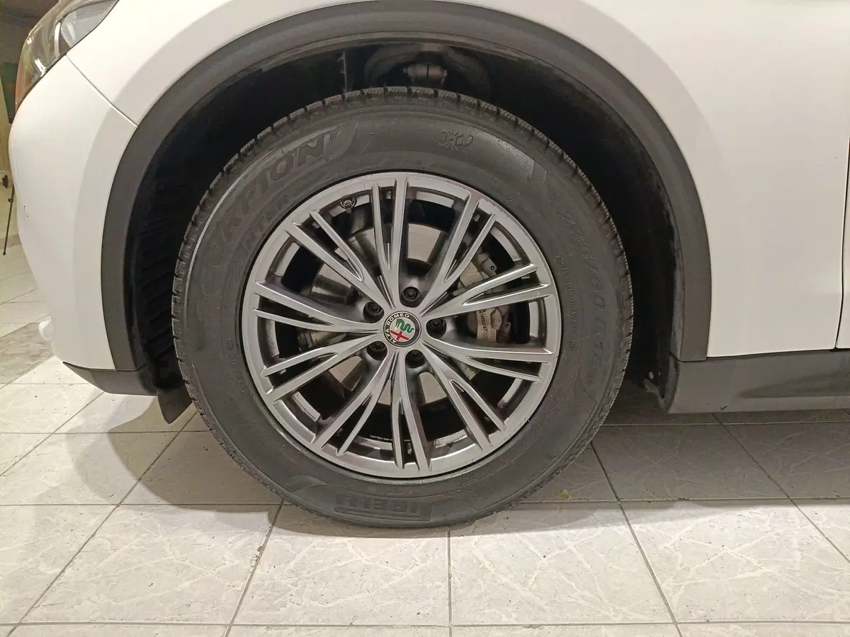 Alfa Romeo Stelvio usata a Ascoli Piceno (7)