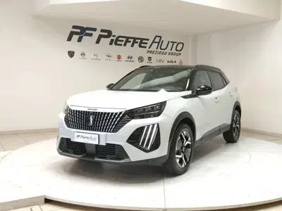 Peugeot 2008 BlueHDi 130 S&amp;S EAT8 GT Pack del 2024 usata a Teramo