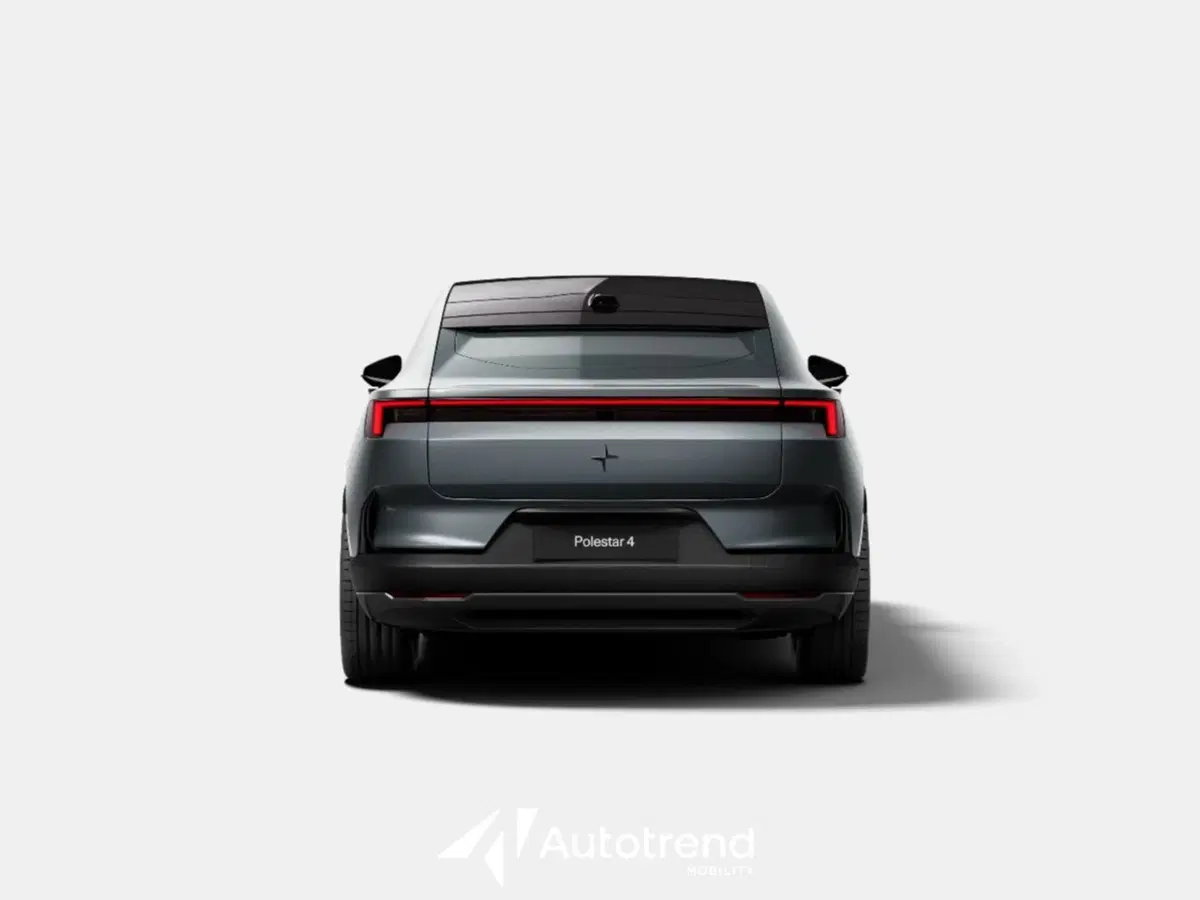 Polestar Polestar 4 nuova a Bari (5)