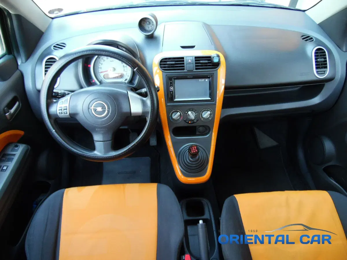 Opel Agila usata a La Spezia (10)