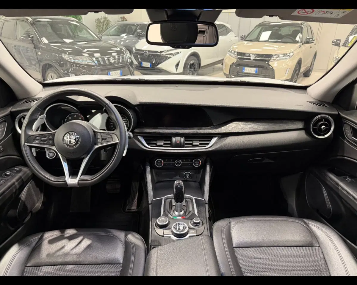 Alfa Romeo Stelvio usata a Treviso (18)