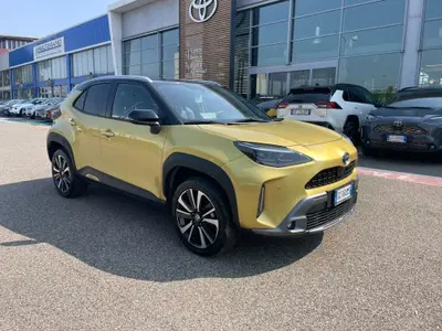 Toyota Yaris Cross 1.5 Hybrid 5p. E-CVT Premiere del 2021 usata a Piacenza