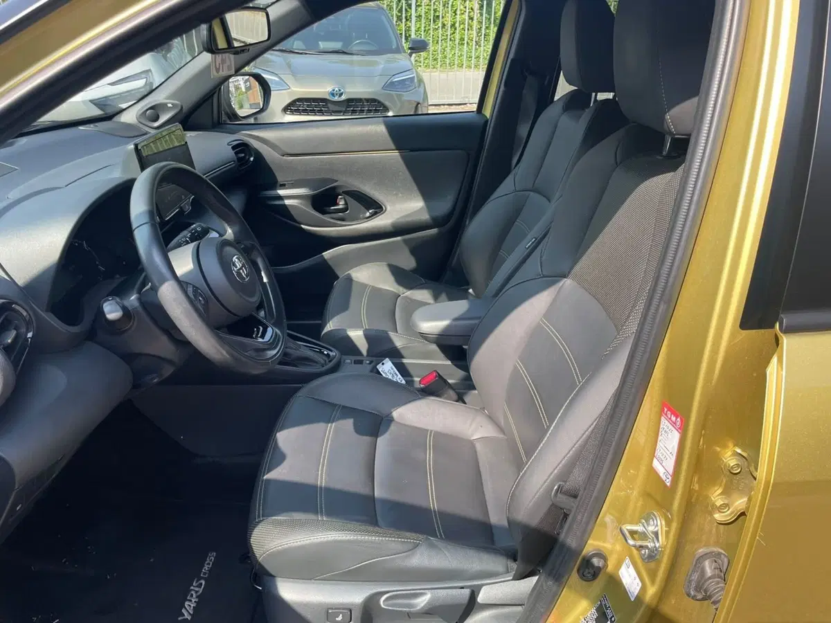 Toyota Yaris Cross usata a Piacenza (9)