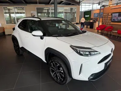 Toyota Yaris Cross Trend fwd 130cv e-cvt nuova a Piacenza