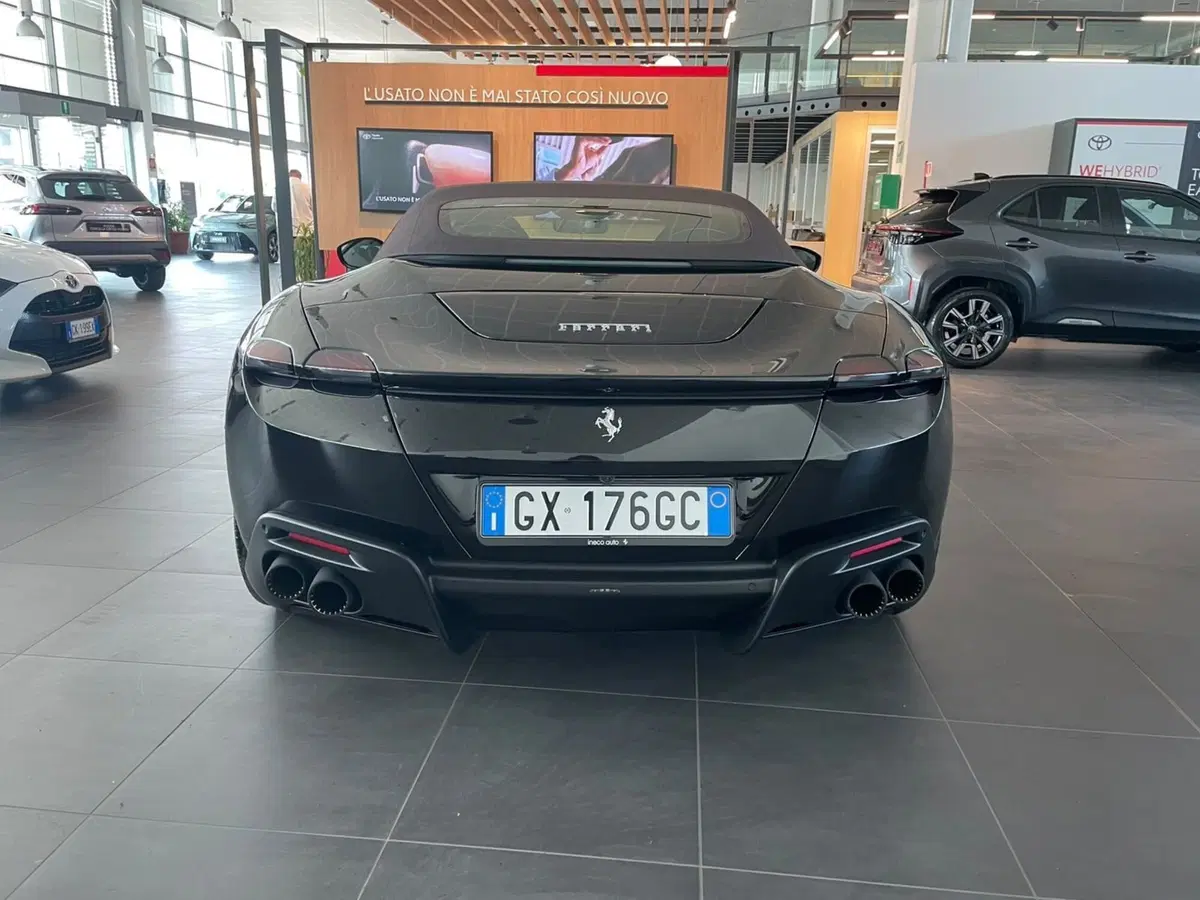 Ferrari Roma Spider usata a Piacenza (3)