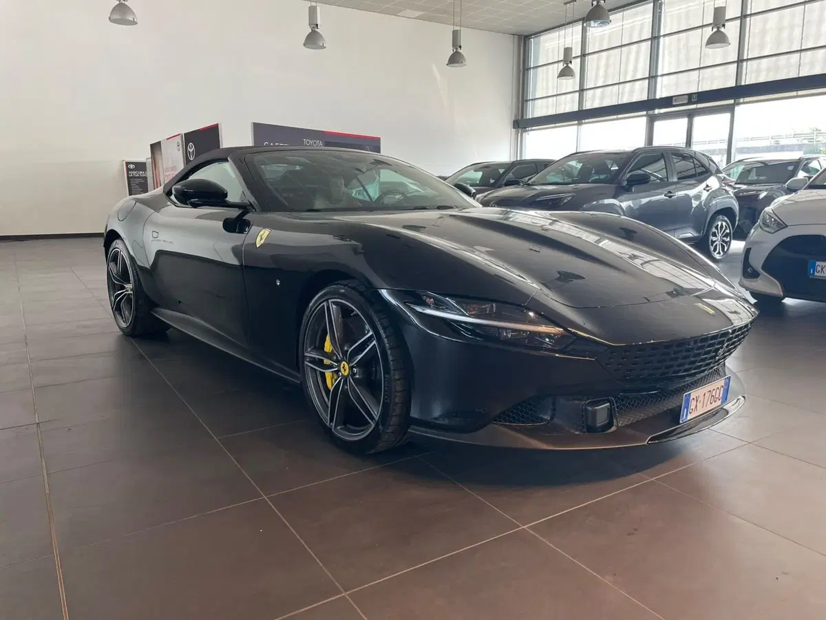 Ferrari Roma Spider usata a Piacenza (6)
