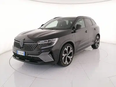 Renault Austral 1.2 full hybrid Iconic Esprit Alpine 200cv auto del 2024 usata a Roma