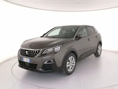 Peugeot 3008 PureTech Turbo 130 S&amp;S Active Pack del 2020 usata a Roma
