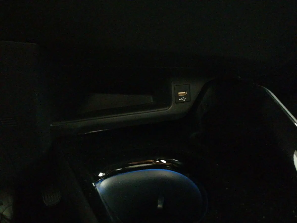 Toyota Toyota C-HR usata a Roma (18)