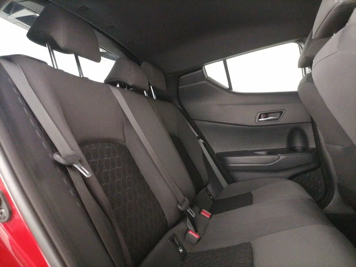 Toyota Toyota C-HR usata a Roma (8)