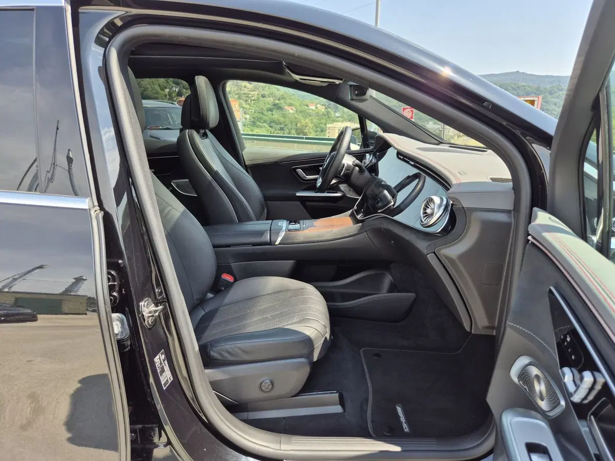 Mercedes-Benz EQE SUV usata  (9)