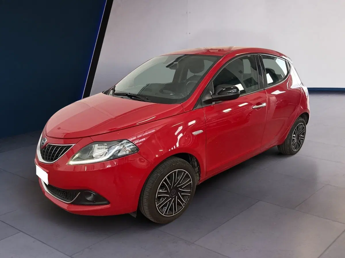 Lancia Ypsilon usata a Torino (2)