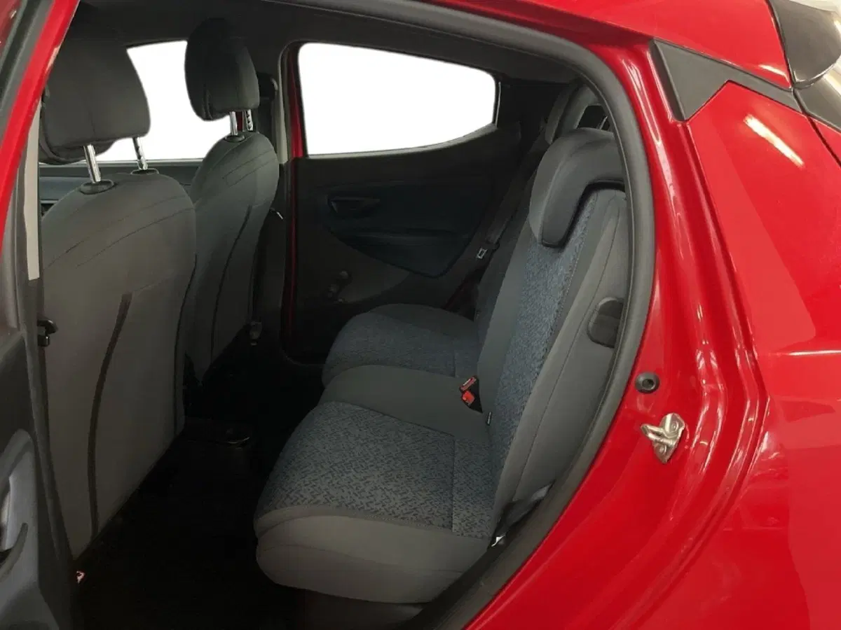 Lancia Ypsilon usata a Torino (8)