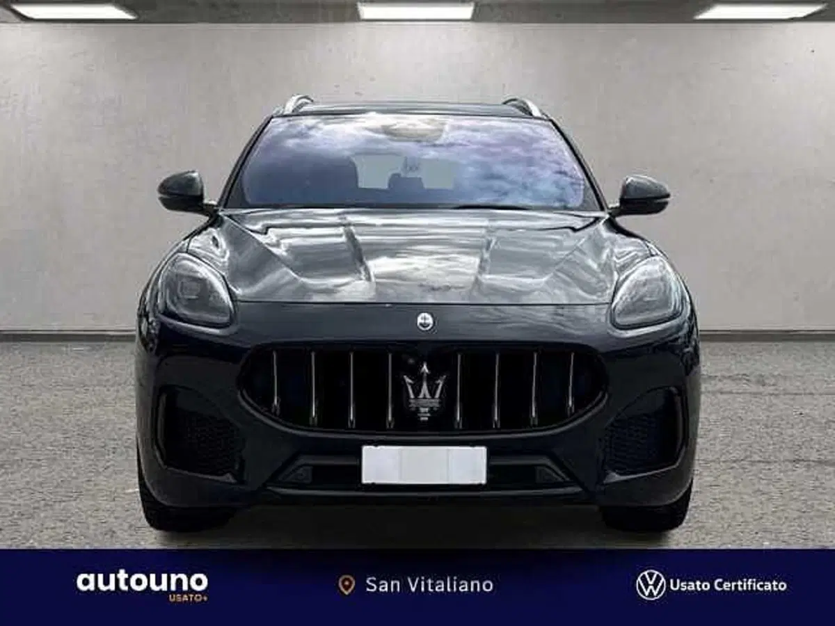 Maserati Grecale usata a Napoli (8)