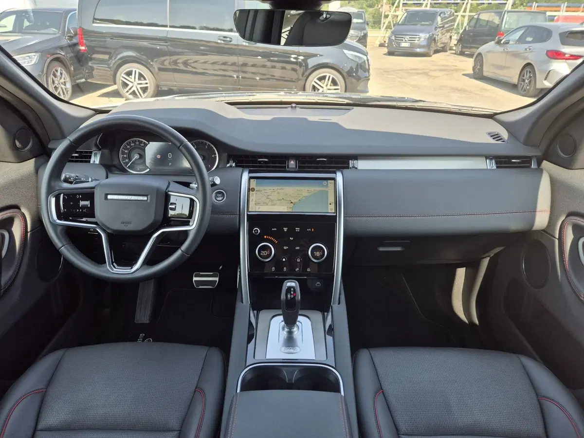 Land Rover Discovery Sport usata  (7)