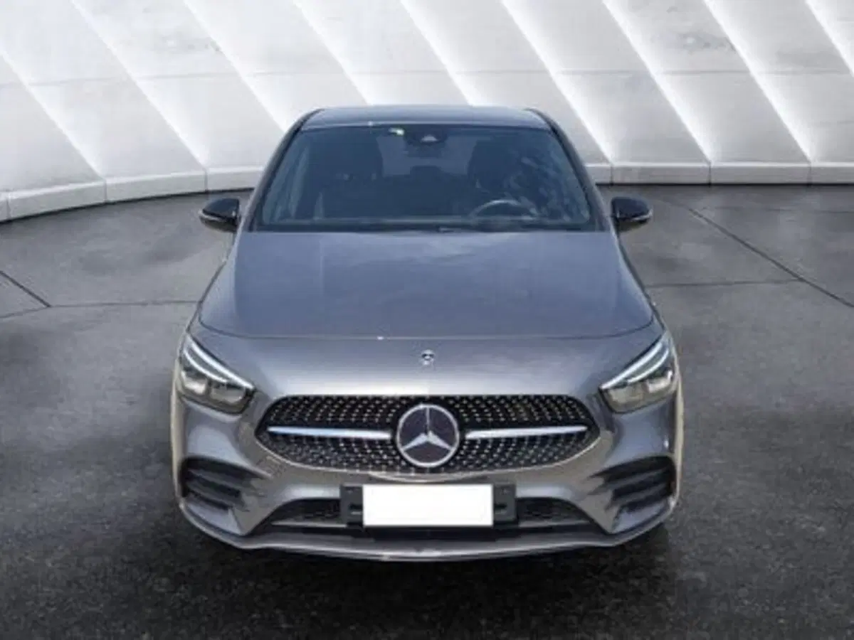 Mercedes-Benz Classe B usata  (2)