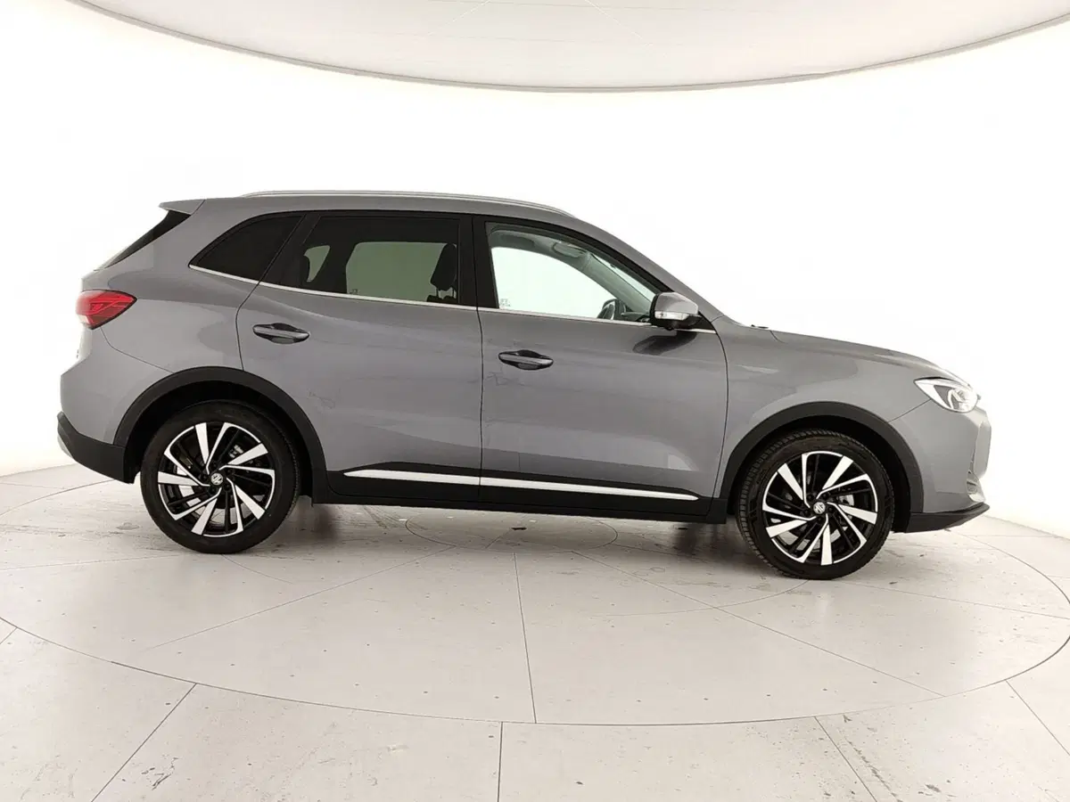 Mg ZS EV usata a Caserta (7)