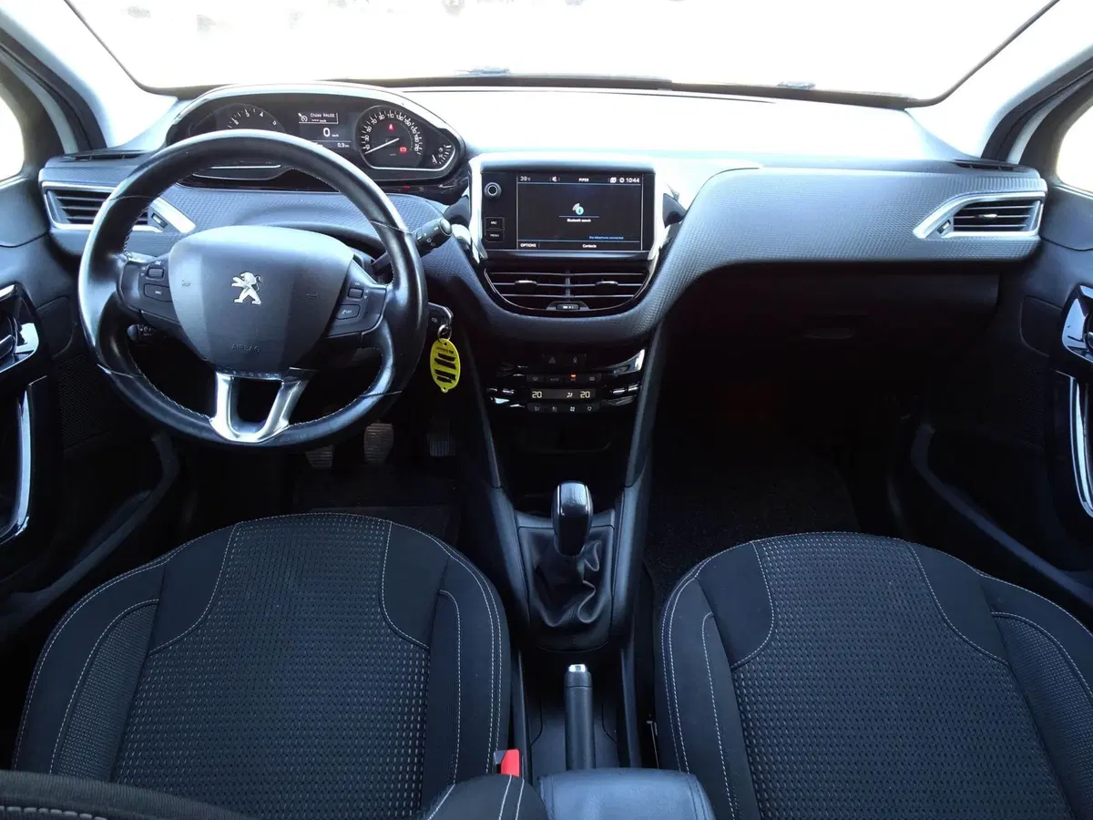 Peugeot 208 usata a Treviso (13)