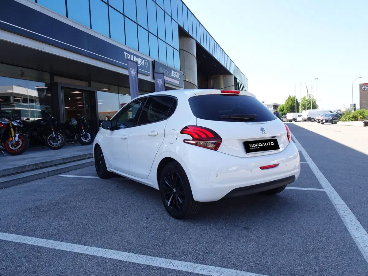 Peugeot 208 usata a Treviso (5)