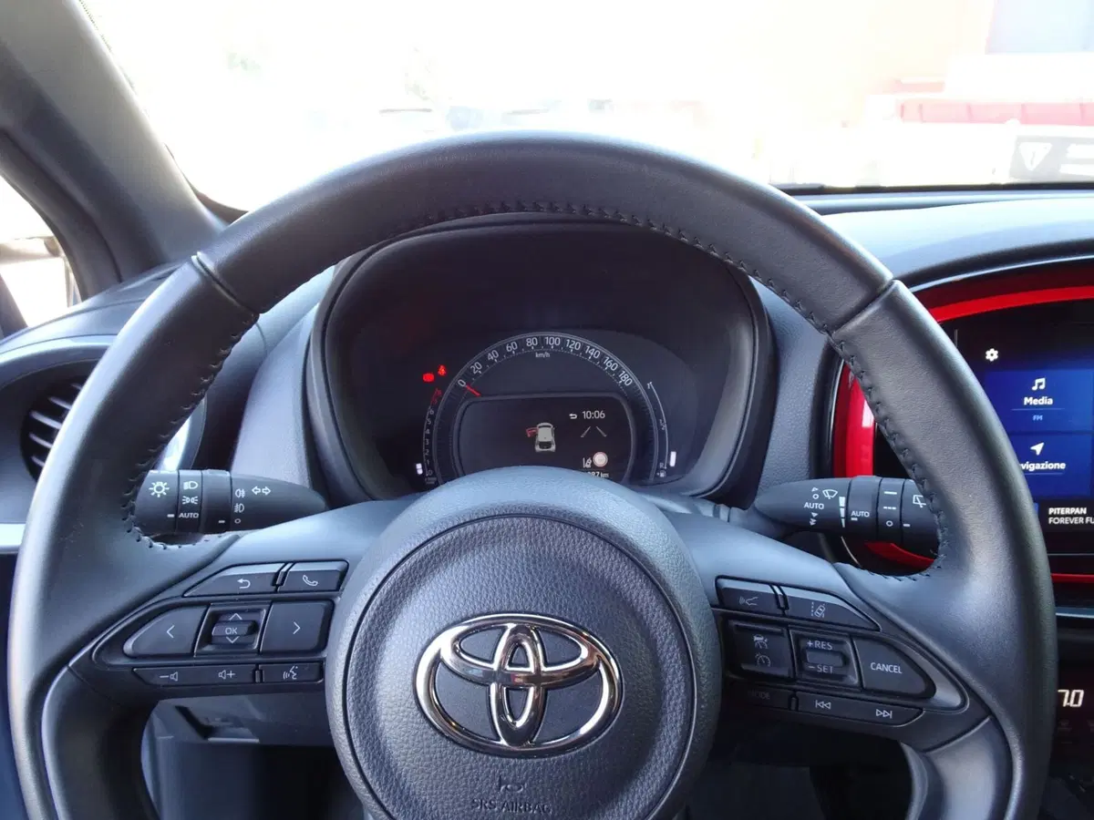 Toyota Aygo X usata a Treviso (16)