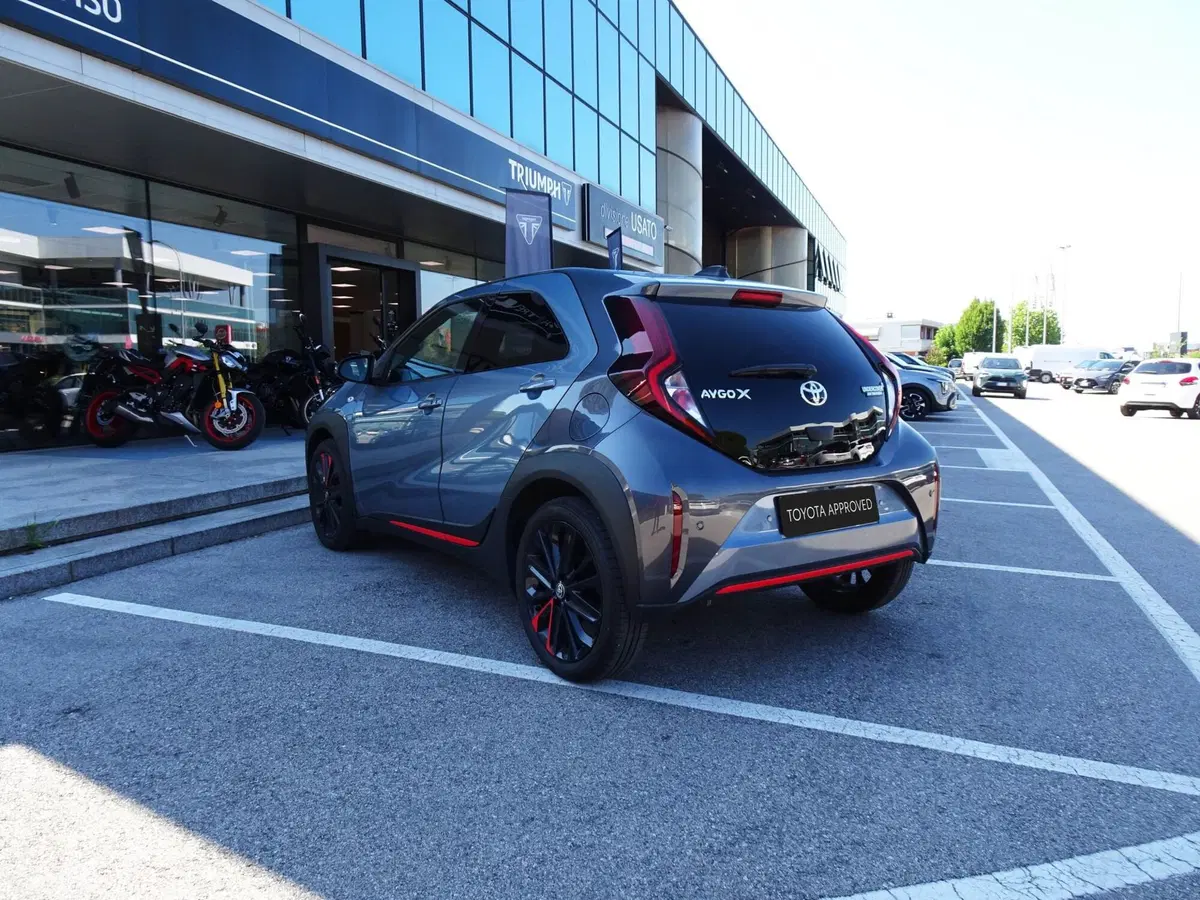 Toyota Aygo X usata a Treviso (5)