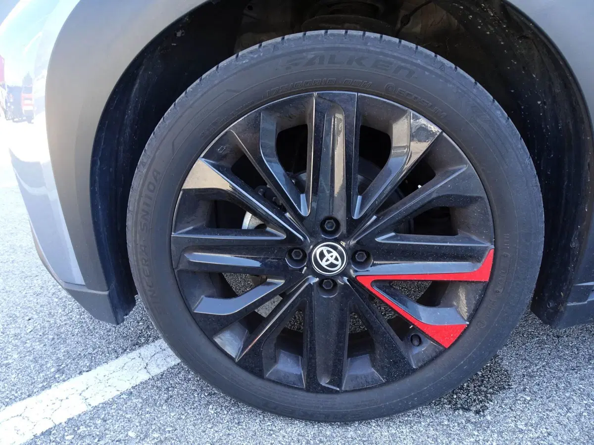 Toyota Aygo X usata a Treviso (9)