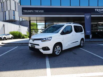 Toyota Proace City Verso Electric City Verso Electric 50kWh L1 Short D Executive del 2022 usata a San Fior