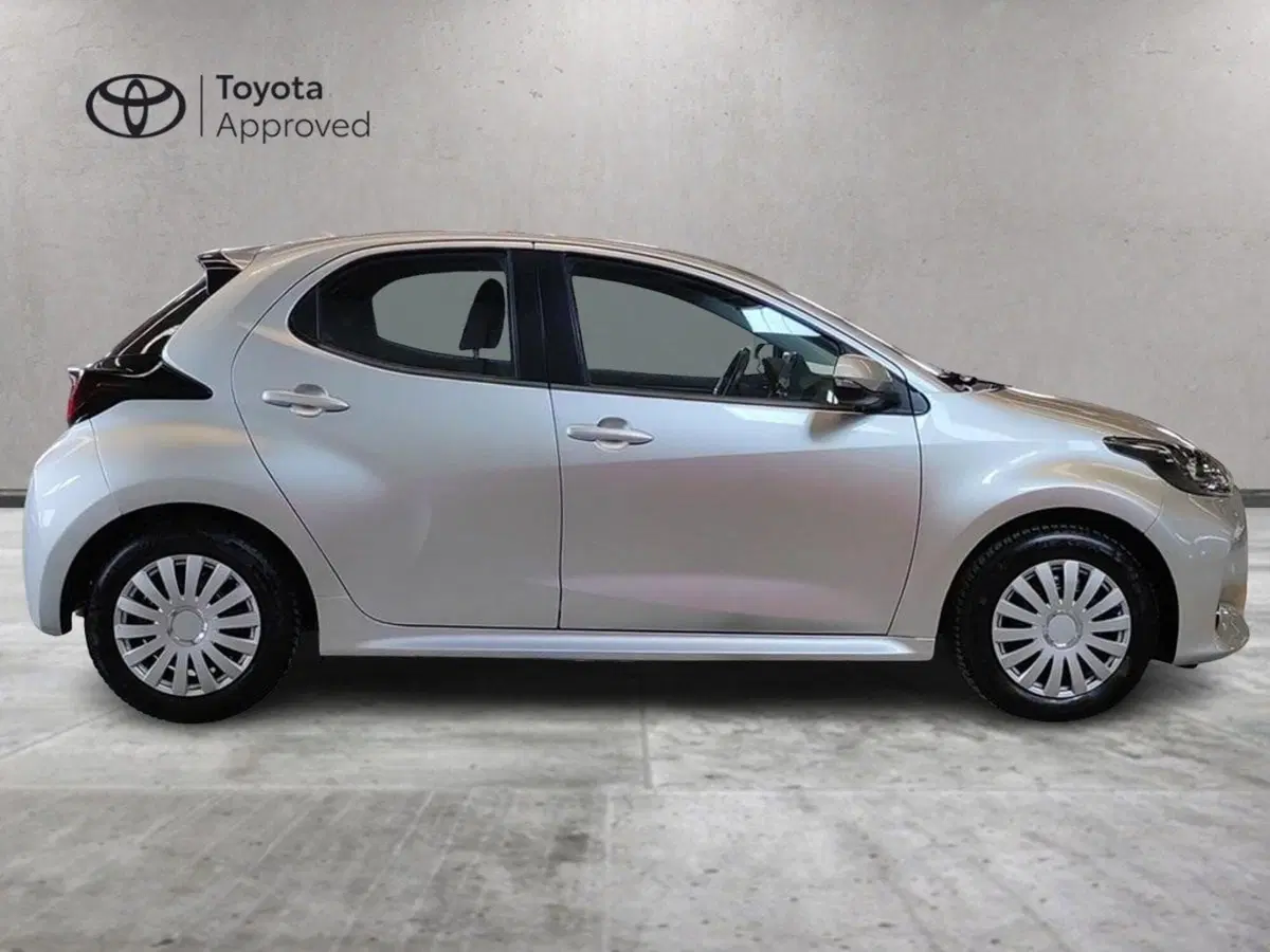 Toyota Yaris usata a Milano (5)