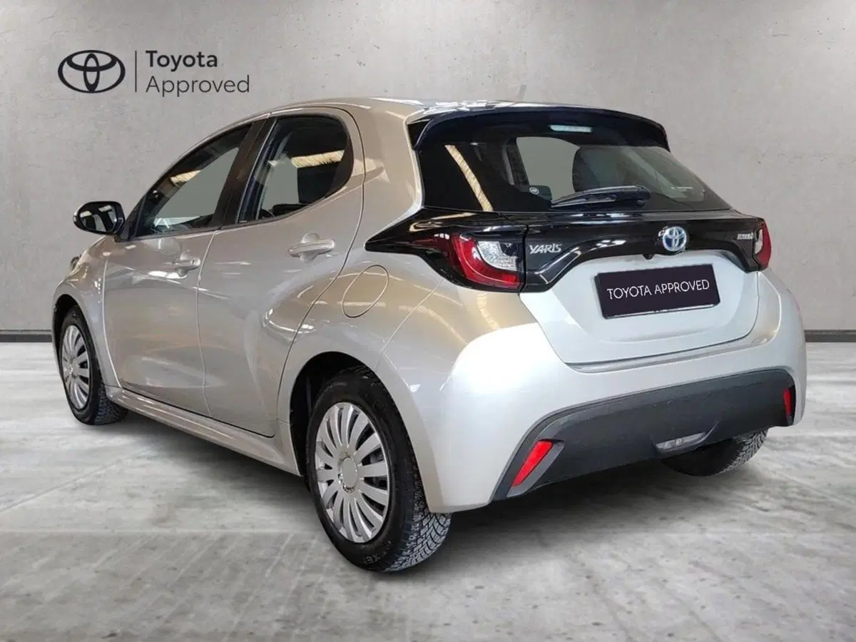 Toyota Yaris usata a Milano (6)