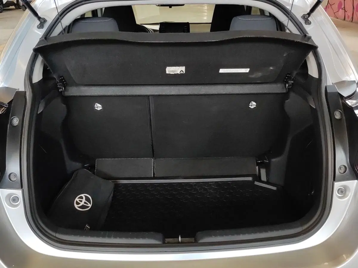 Toyota Yaris usata a Milano (7)