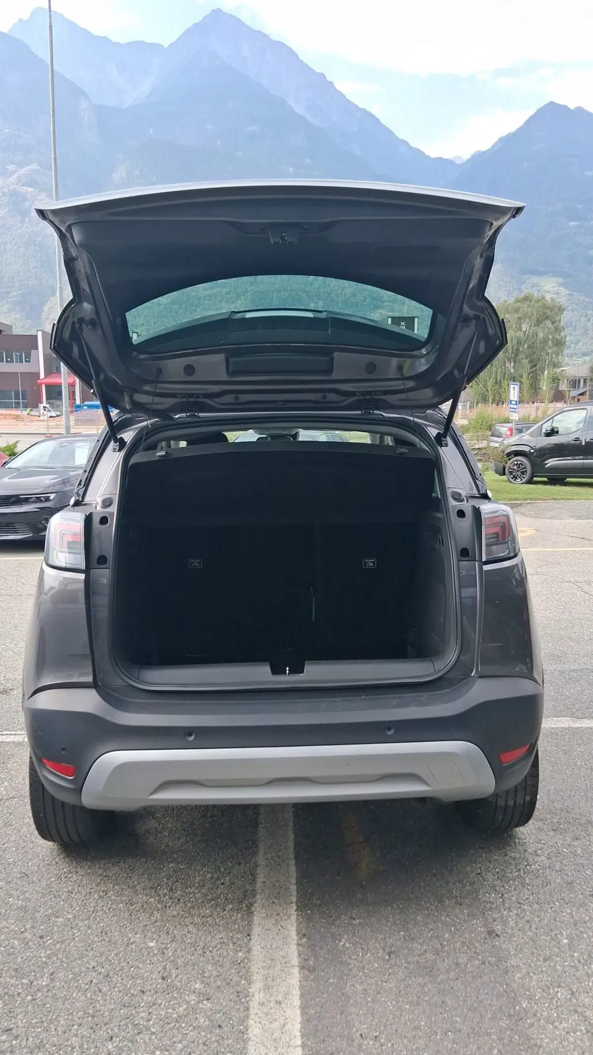 Opel Crossland X usata a Aosta (5)