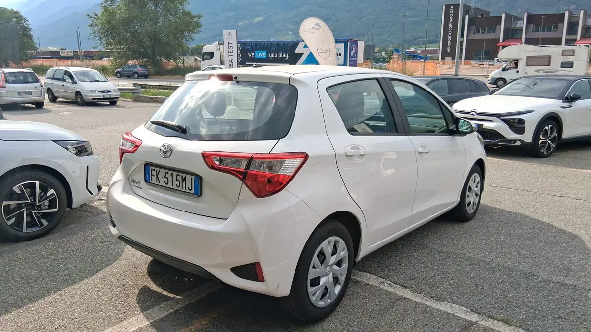 Toyota Yaris usata a Aosta (4)