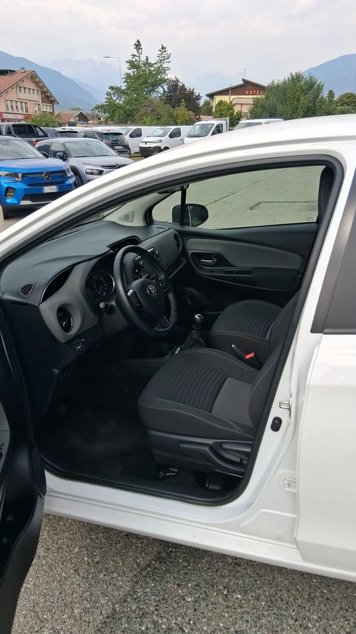Toyota Yaris usata a Aosta (9)