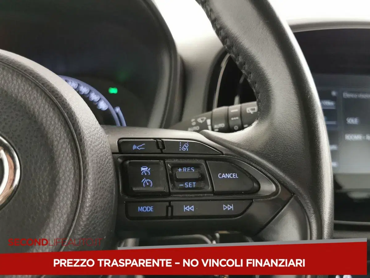 Toyota Aygo X usata a Chieti (10)