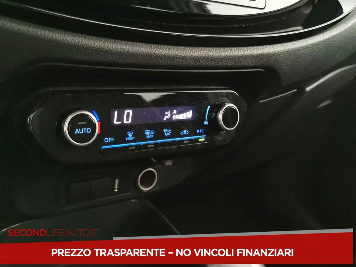 Toyota Aygo X usata a Chieti (11)