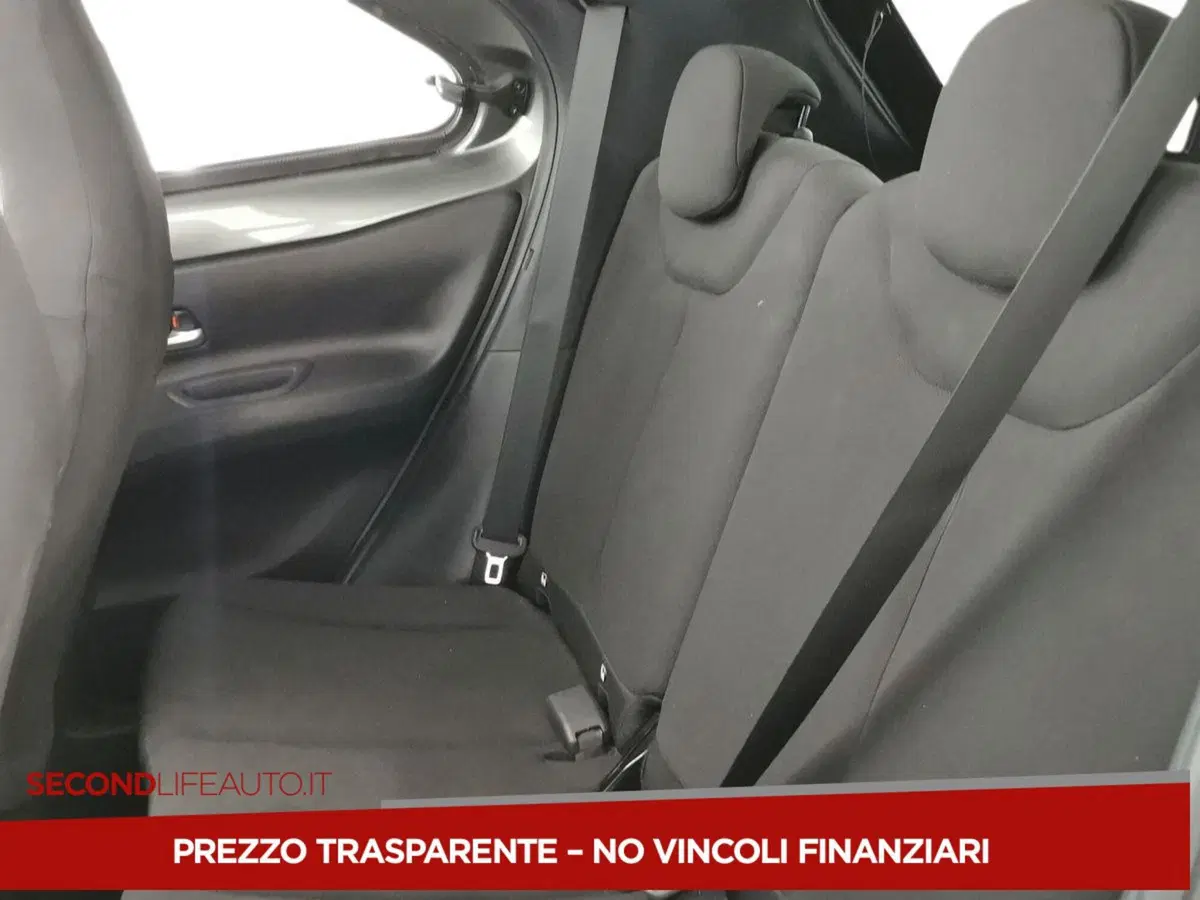 Toyota Aygo X usata a Chieti (16)
