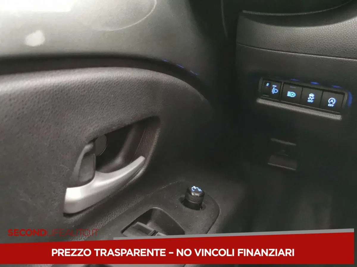 Toyota Aygo X usata a Chieti (19)