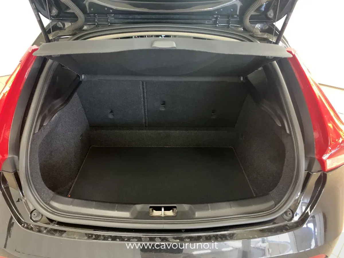 Volvo V40 usata a Ferrara (9)