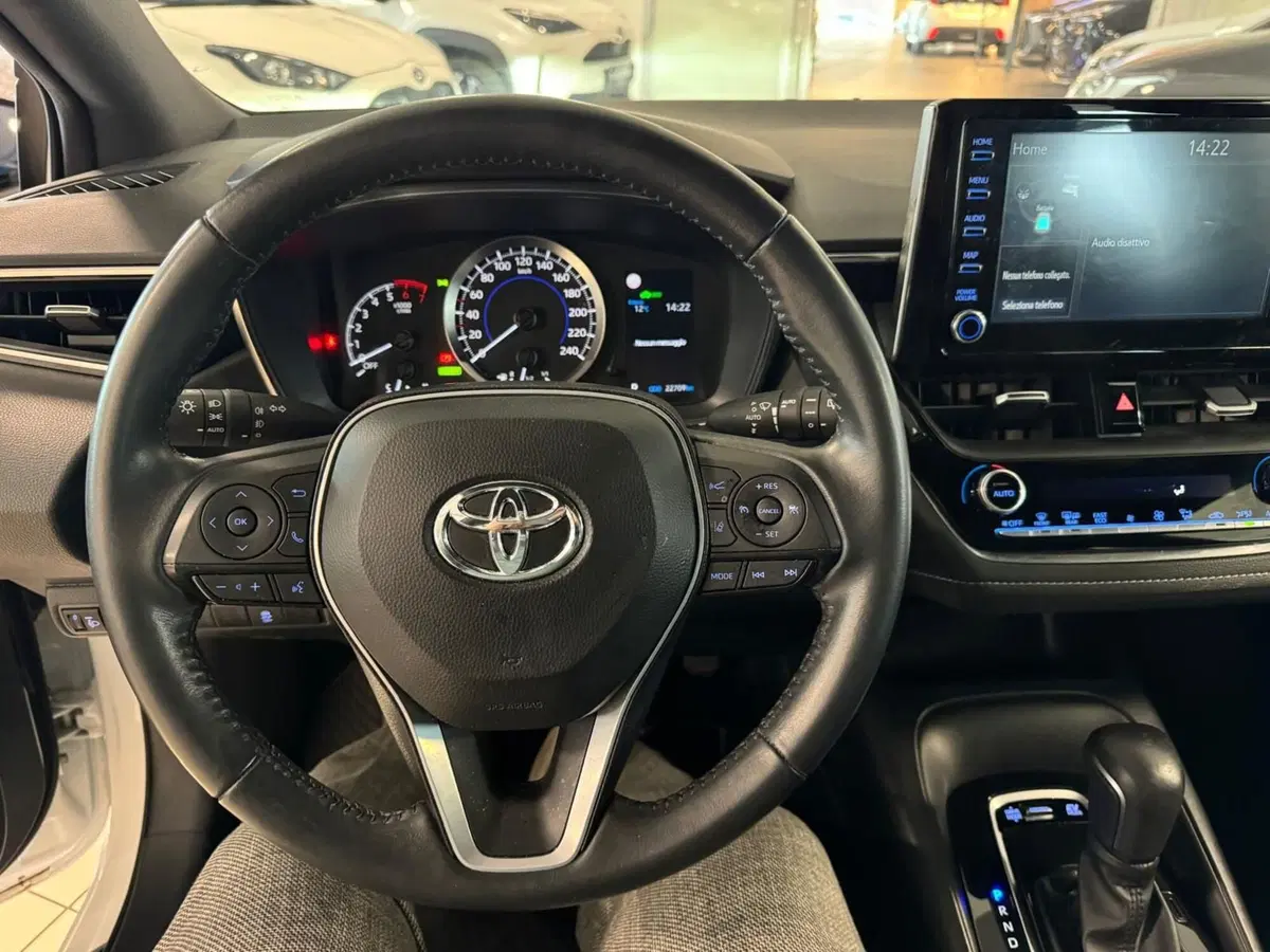 Toyota Corolla Touring Sports usata a Modena (9)