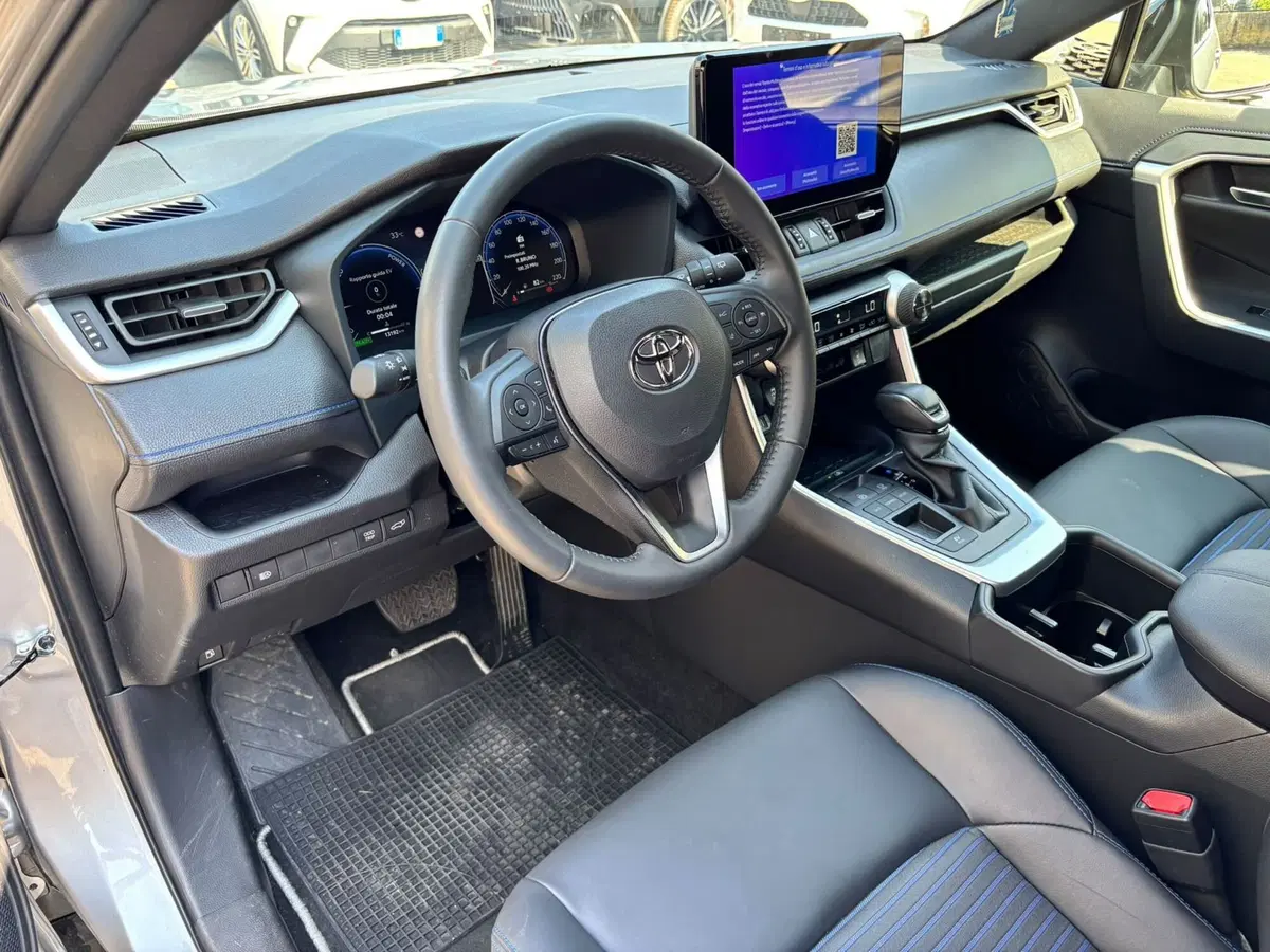 Toyota Rav4 usata a Modena (11)