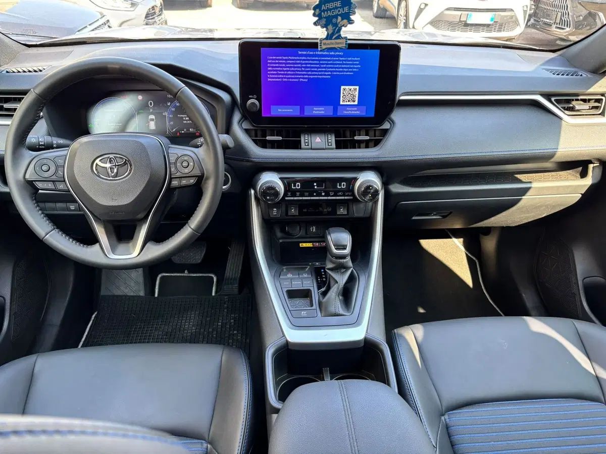 Toyota Rav4 usata a Modena (13)