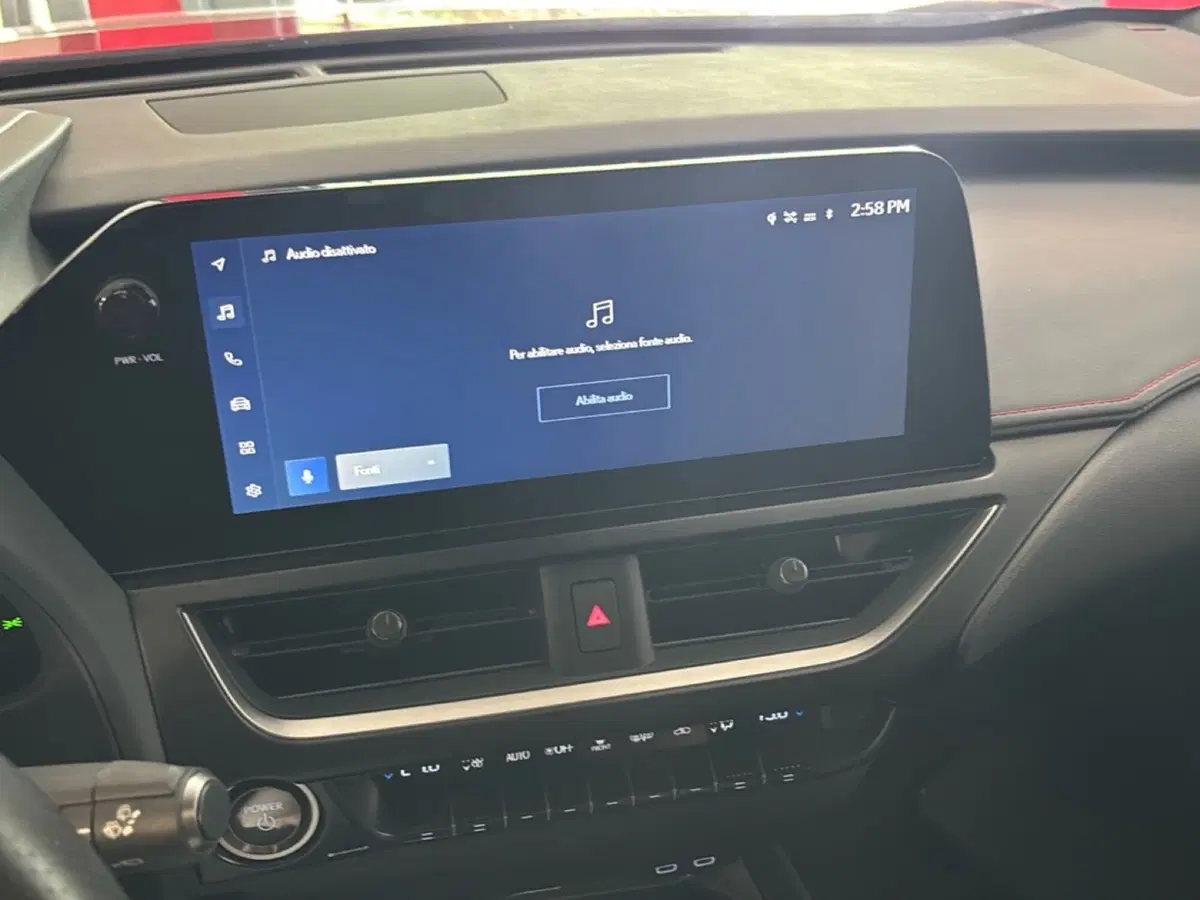 Lexus UX usata a Bologna (14)