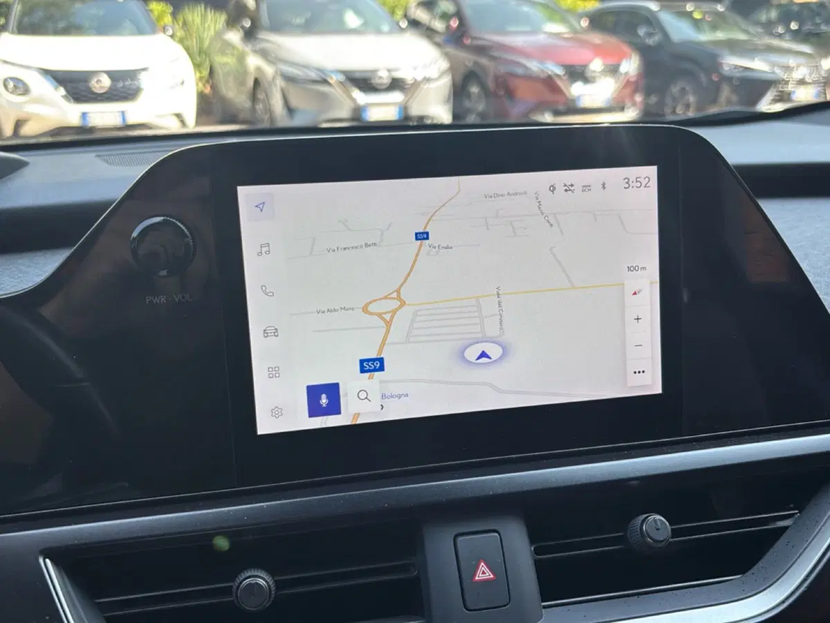 Lexus UX usata a Bologna (11)