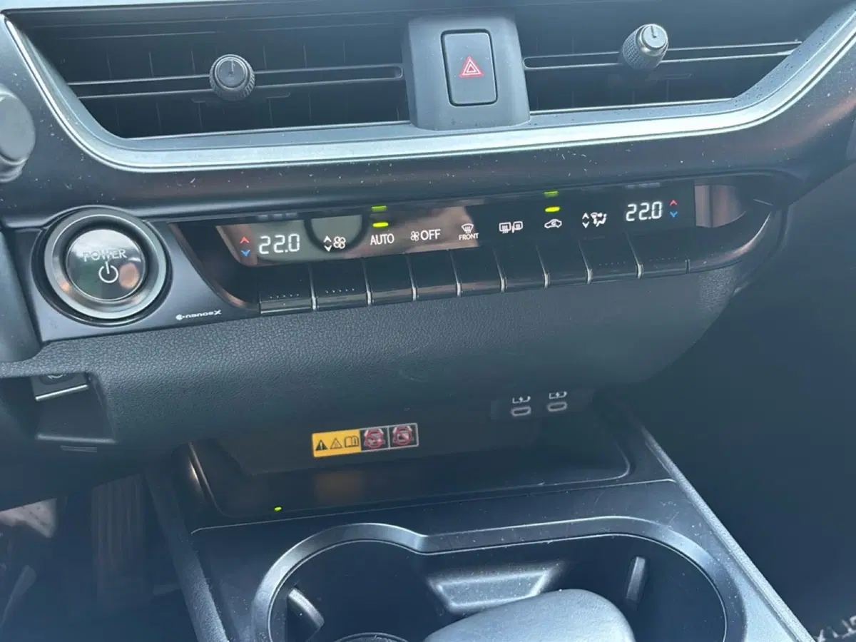 Lexus UX usata a Bologna (13)